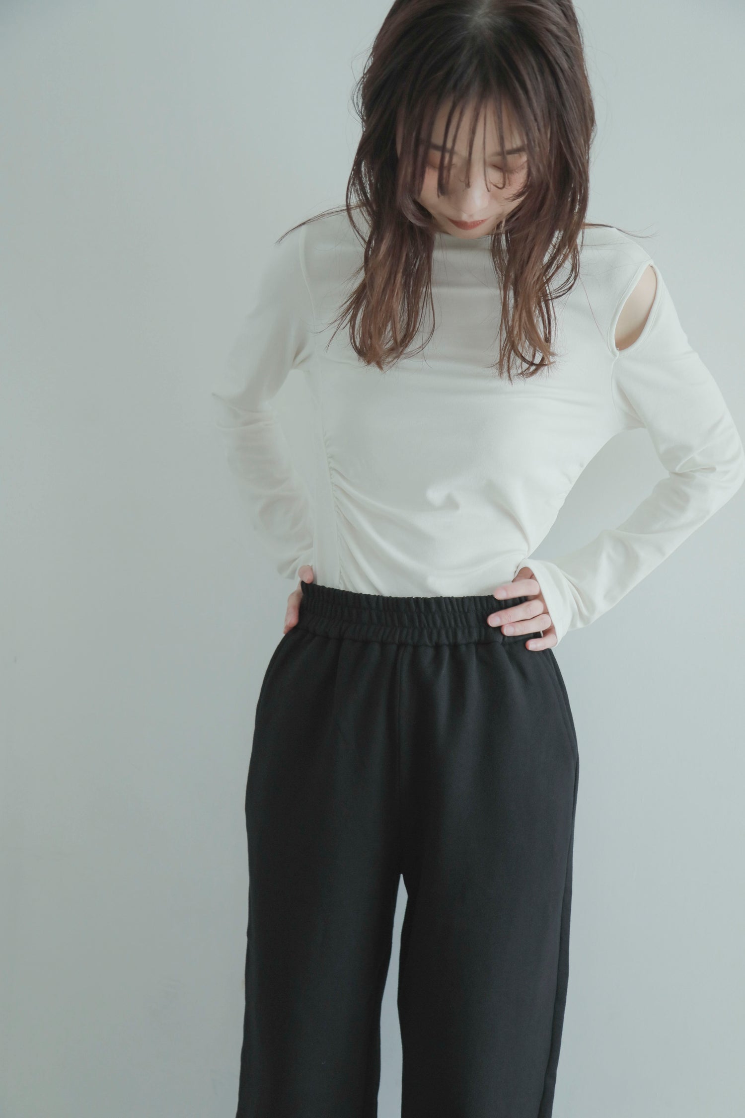 2wayshoulder slit tops