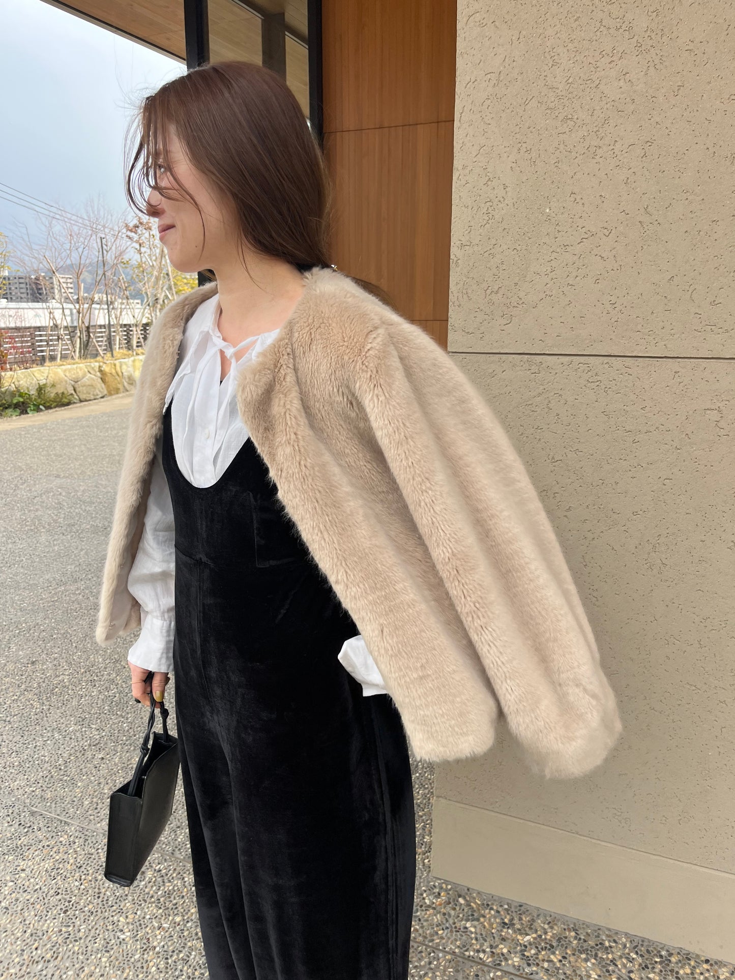 frill collar blouse