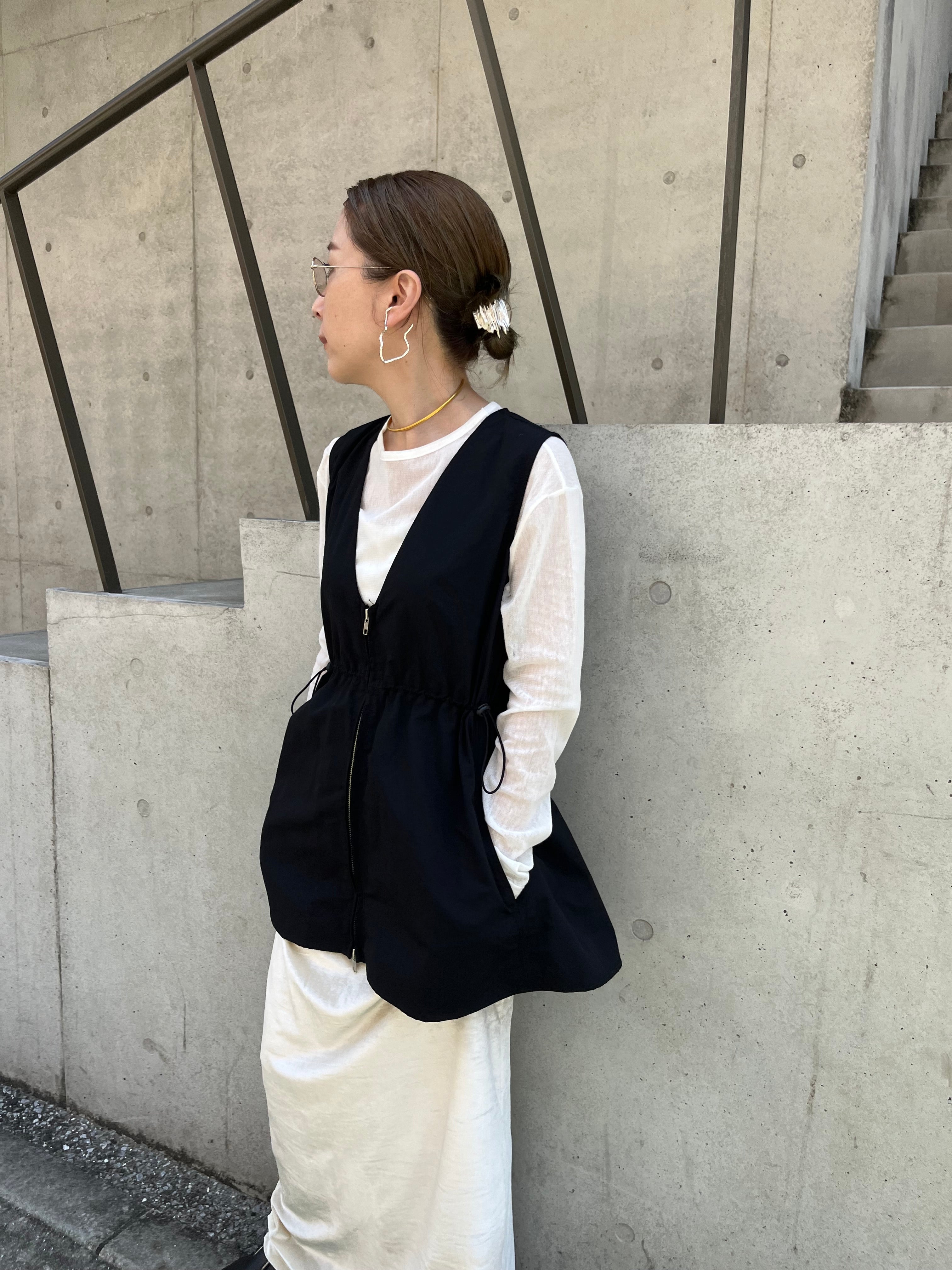 front zip nylon vest – hholic