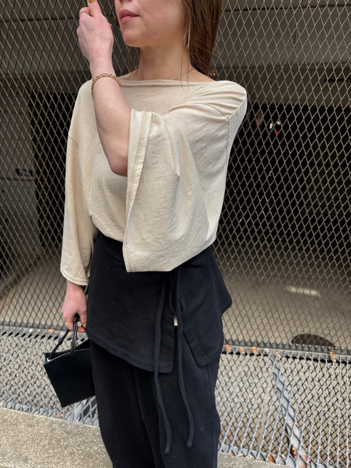 2wayoff shoulder cutsow