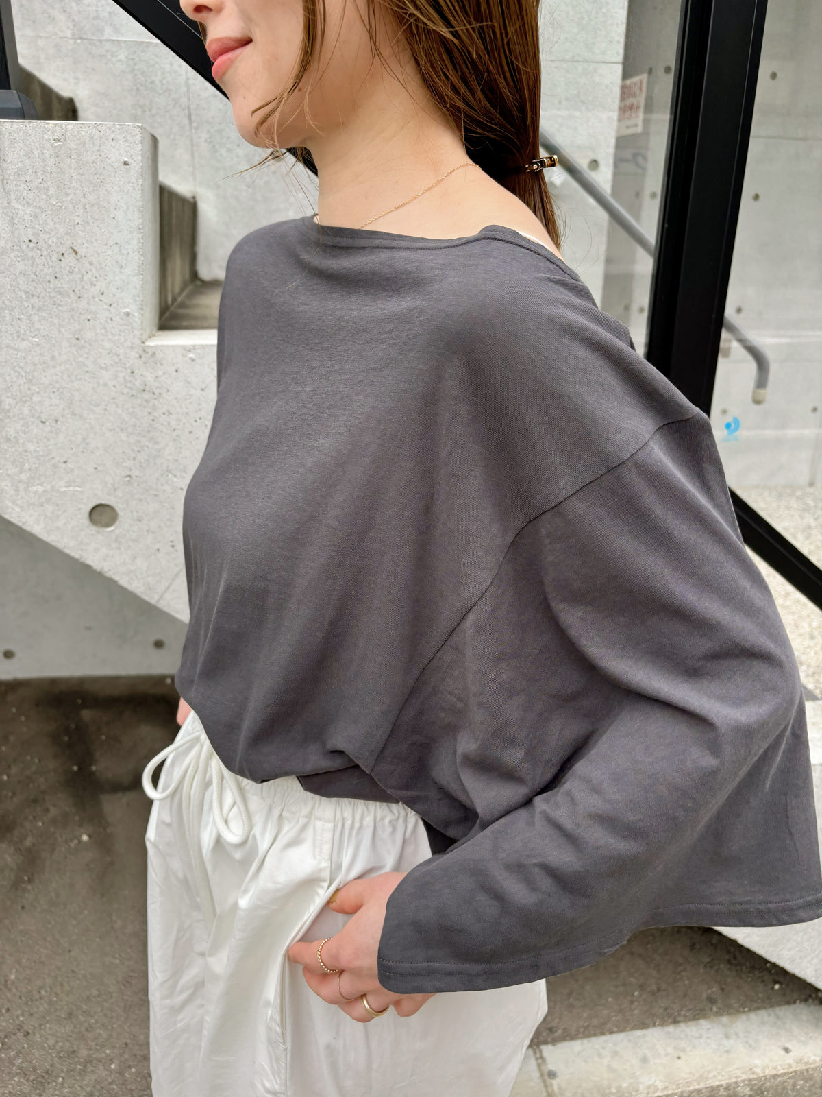 2wayoff shoulder cutsow