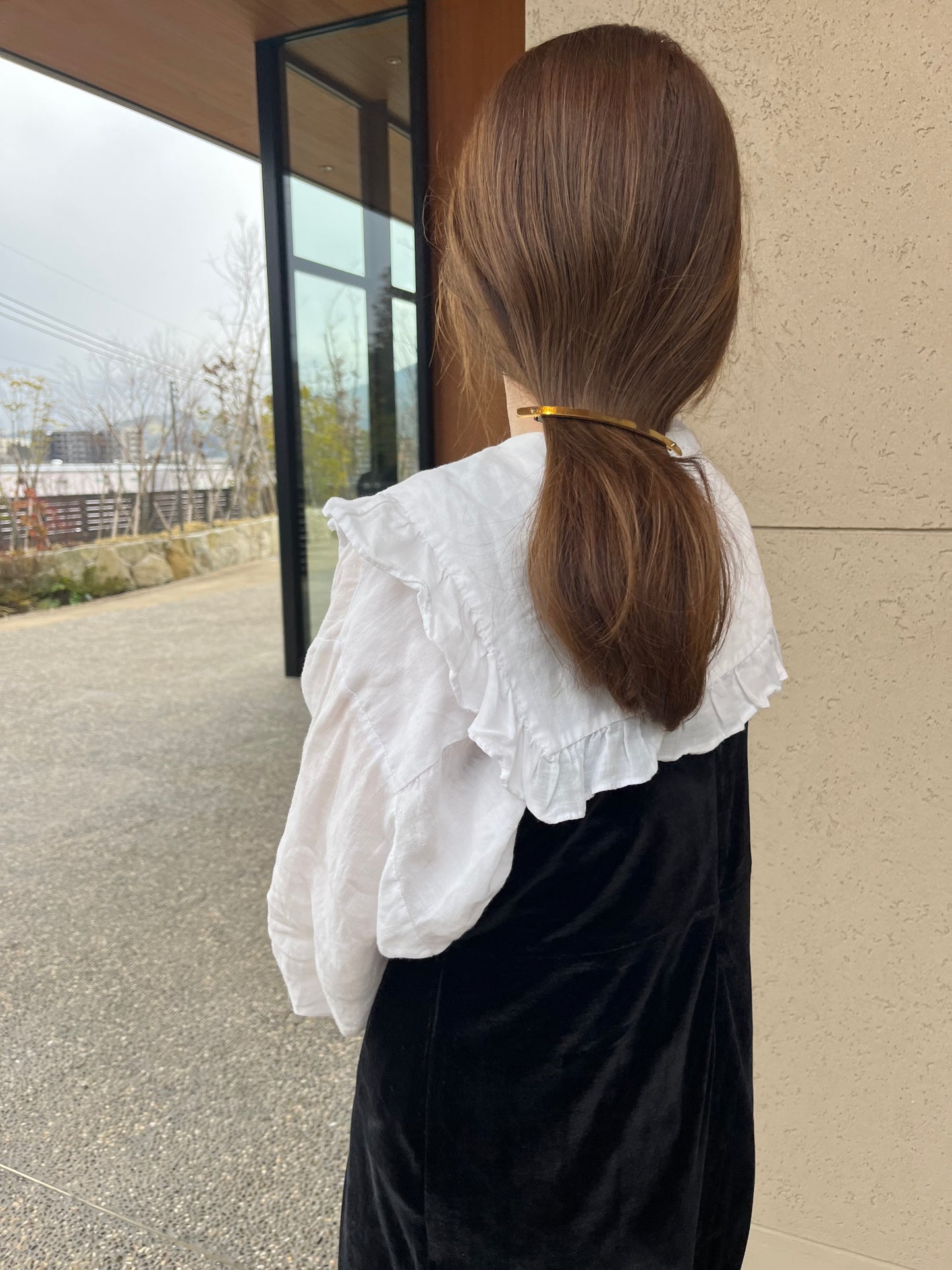 frill collar blouse