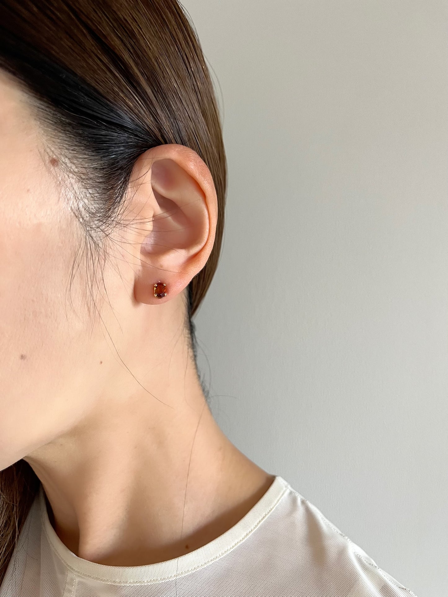 oval stud pierce