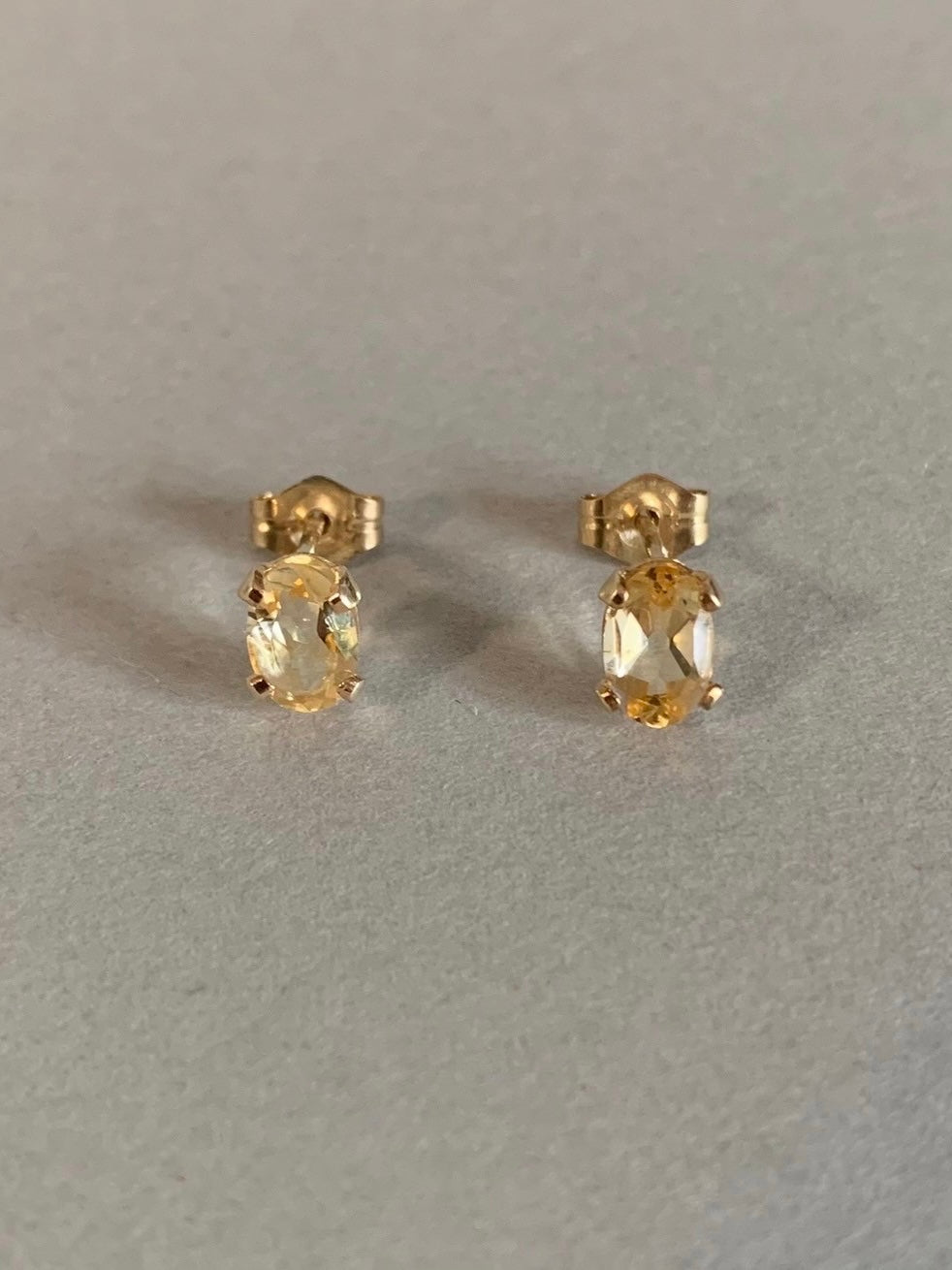 oval stud pierce