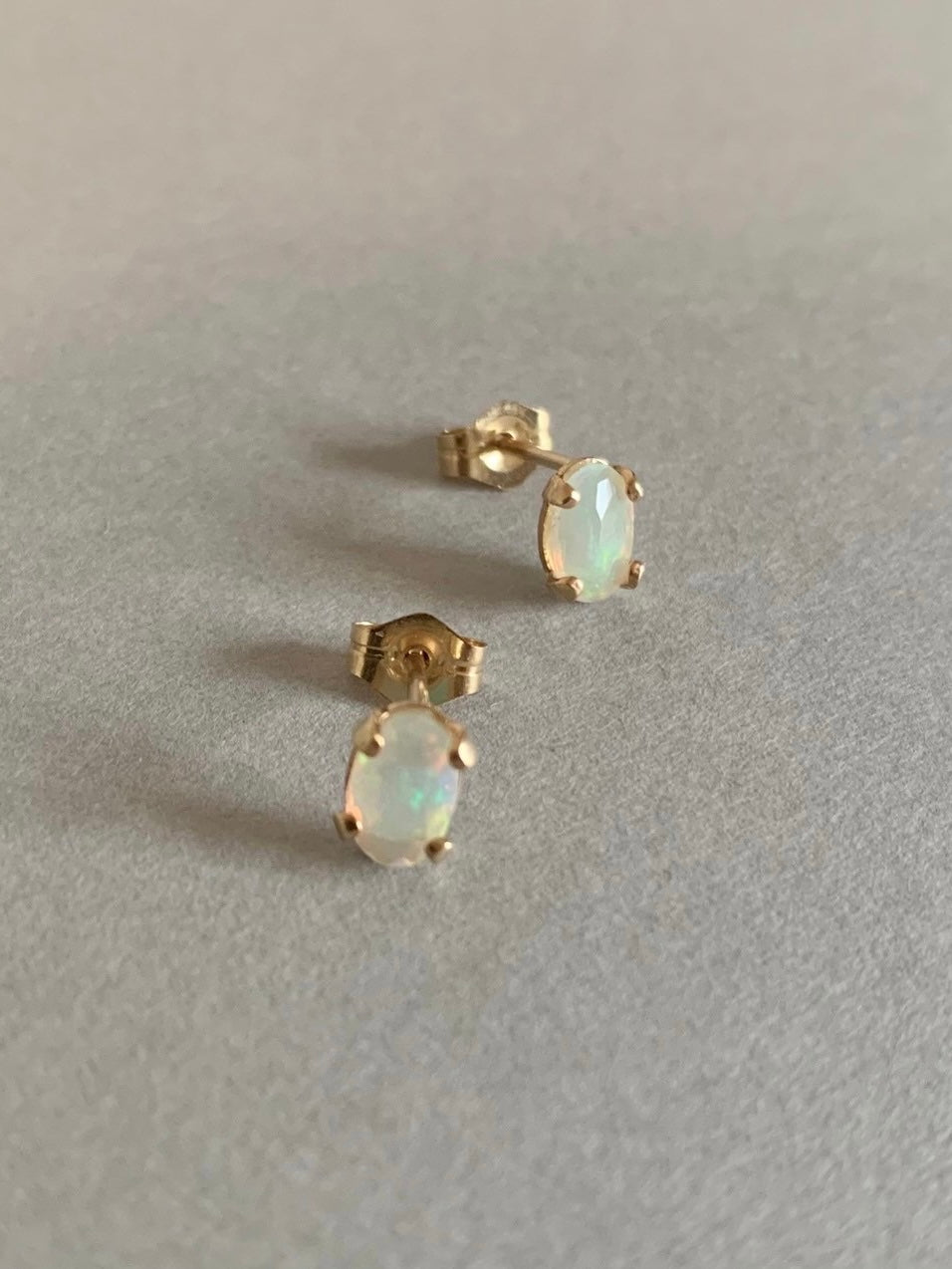 oval stud pierce