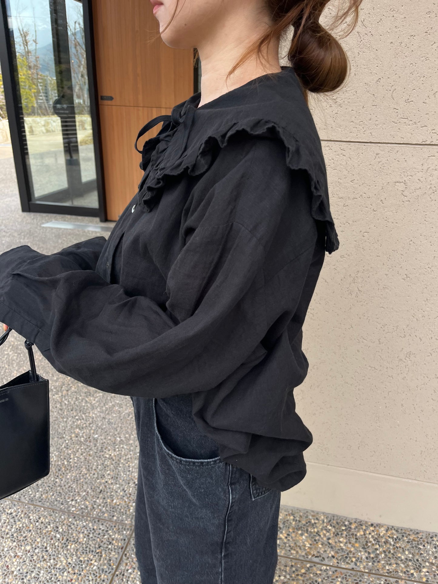 frill collar blouse