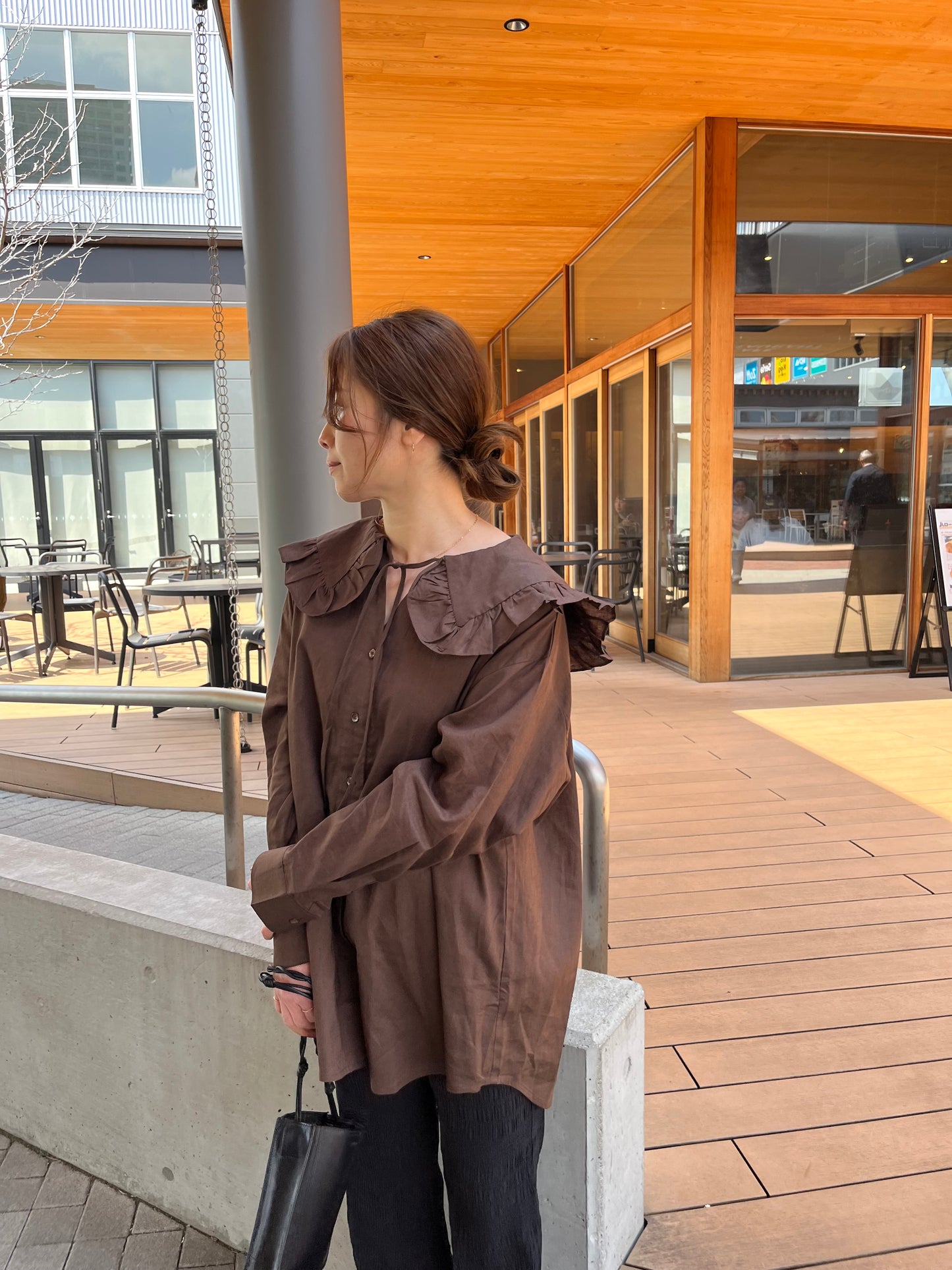 frill collar blouse