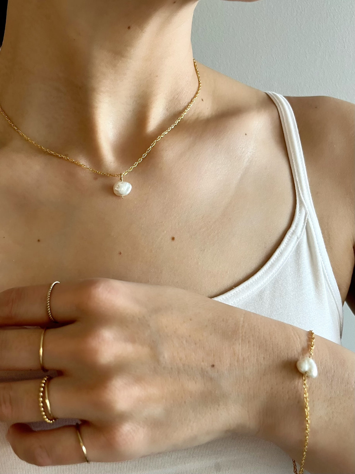 pearl necklace