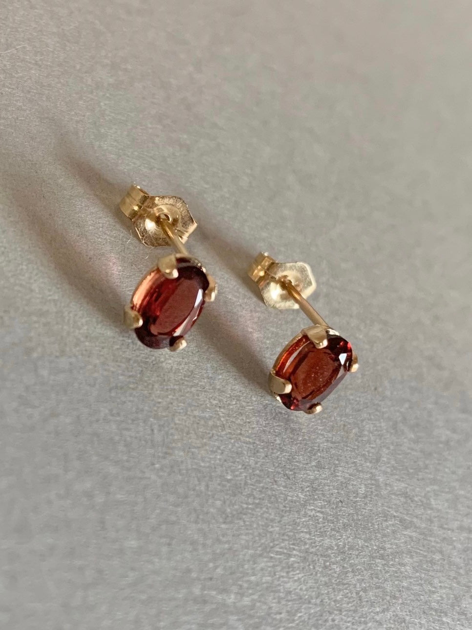 oval stud pierce