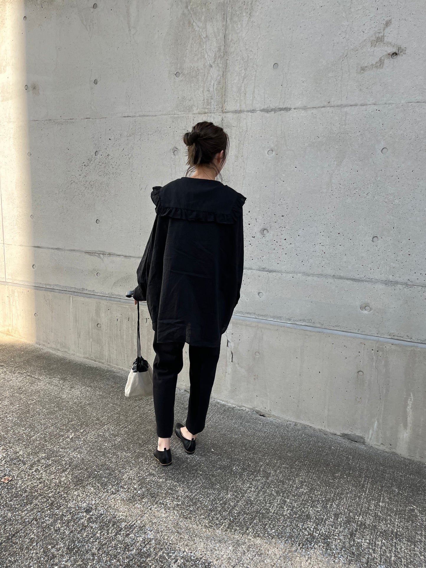 frill collar blouse
