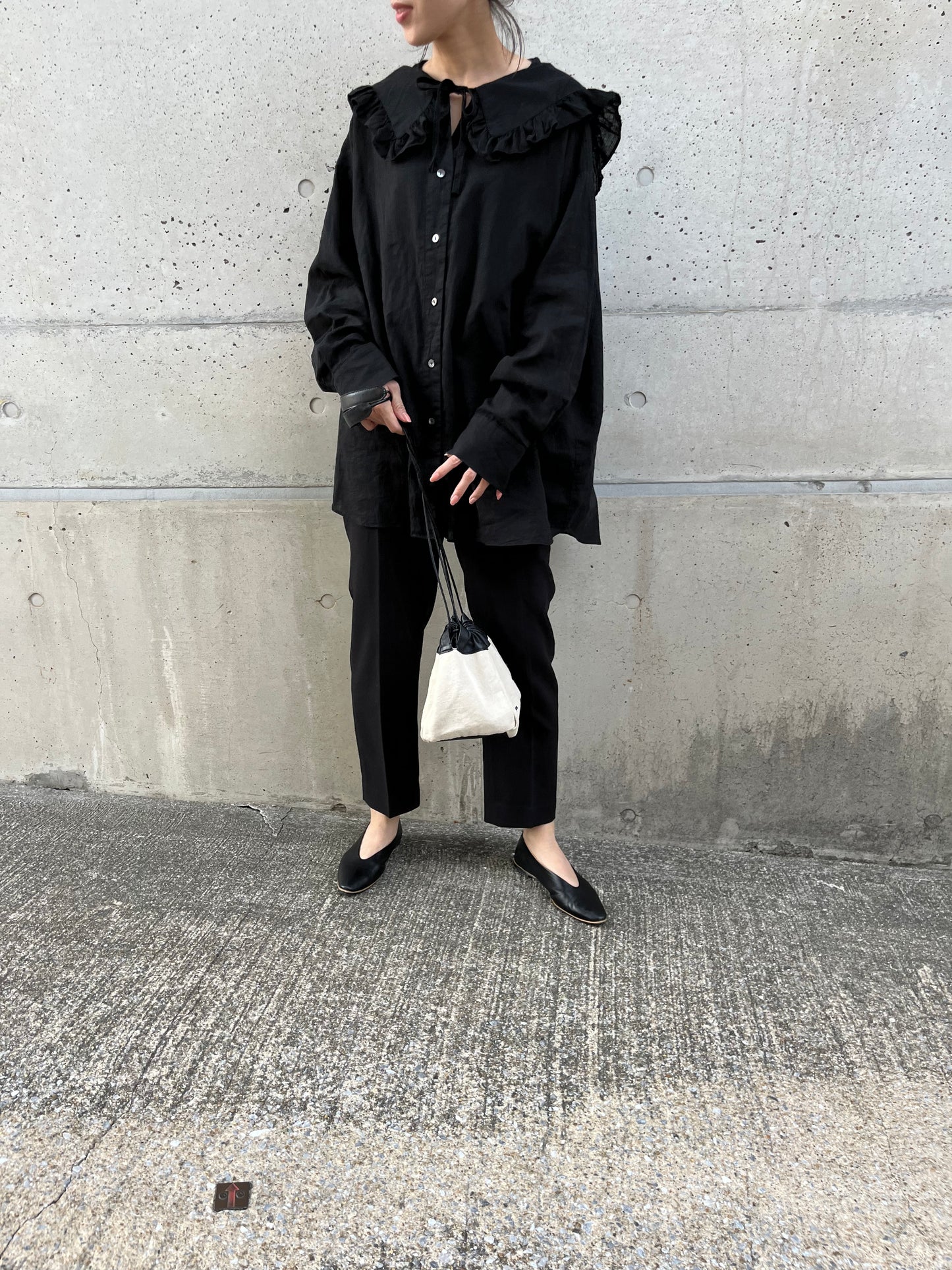 frill collar blouse