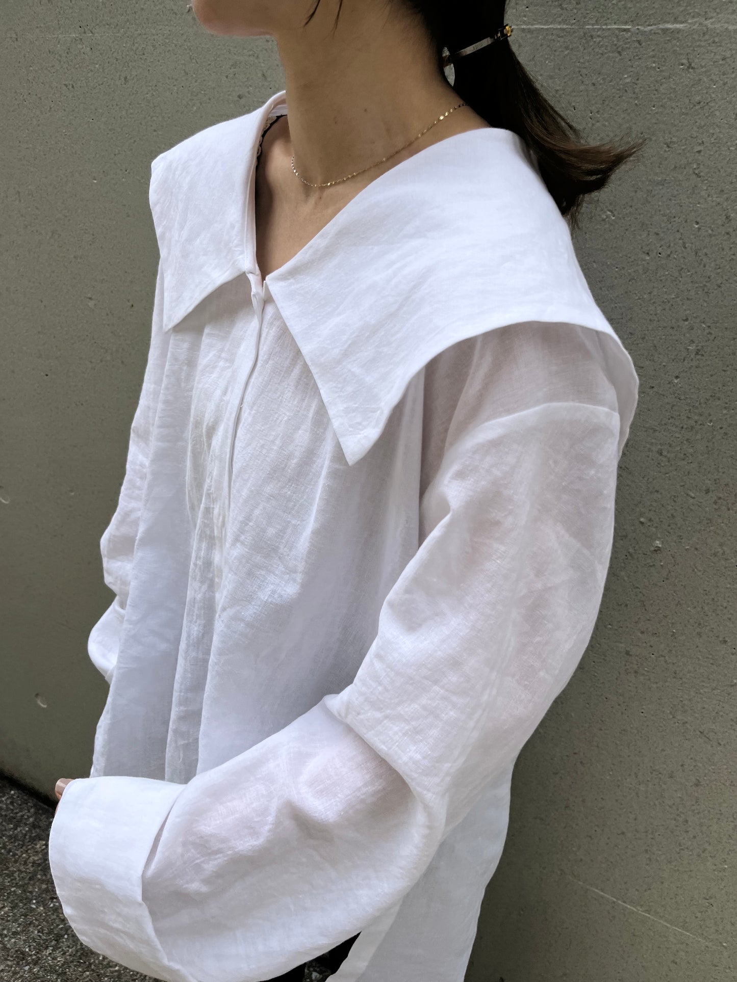 big collar blouse