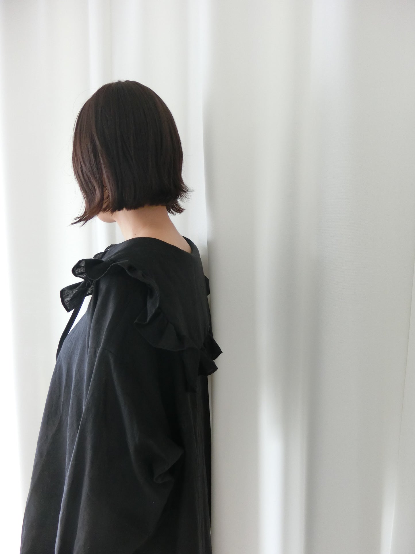 frill collar blouse