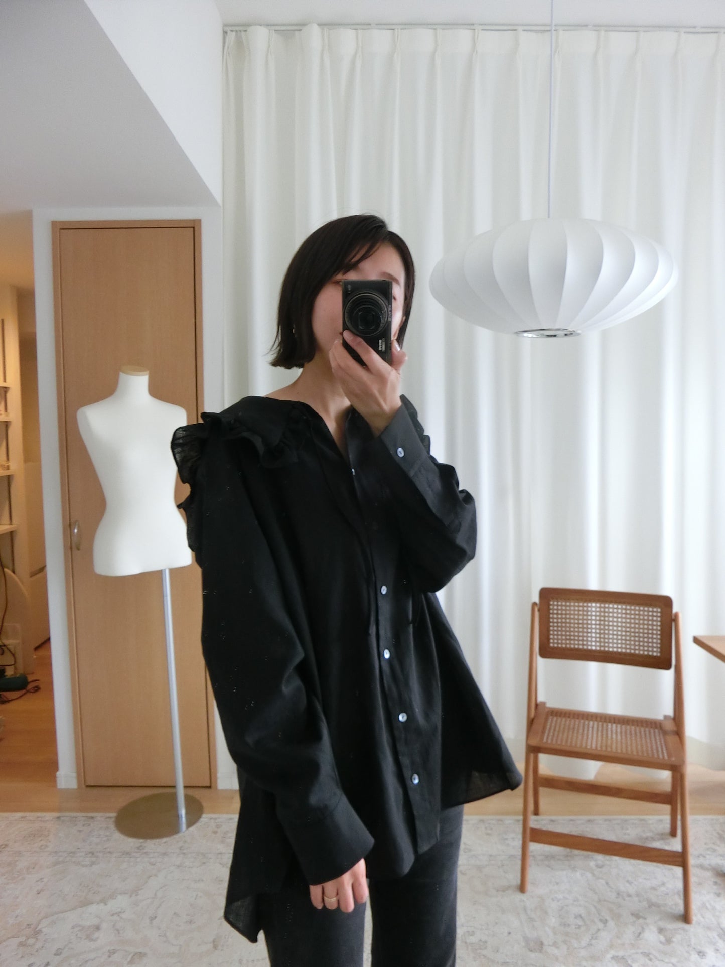 frill collar blouse