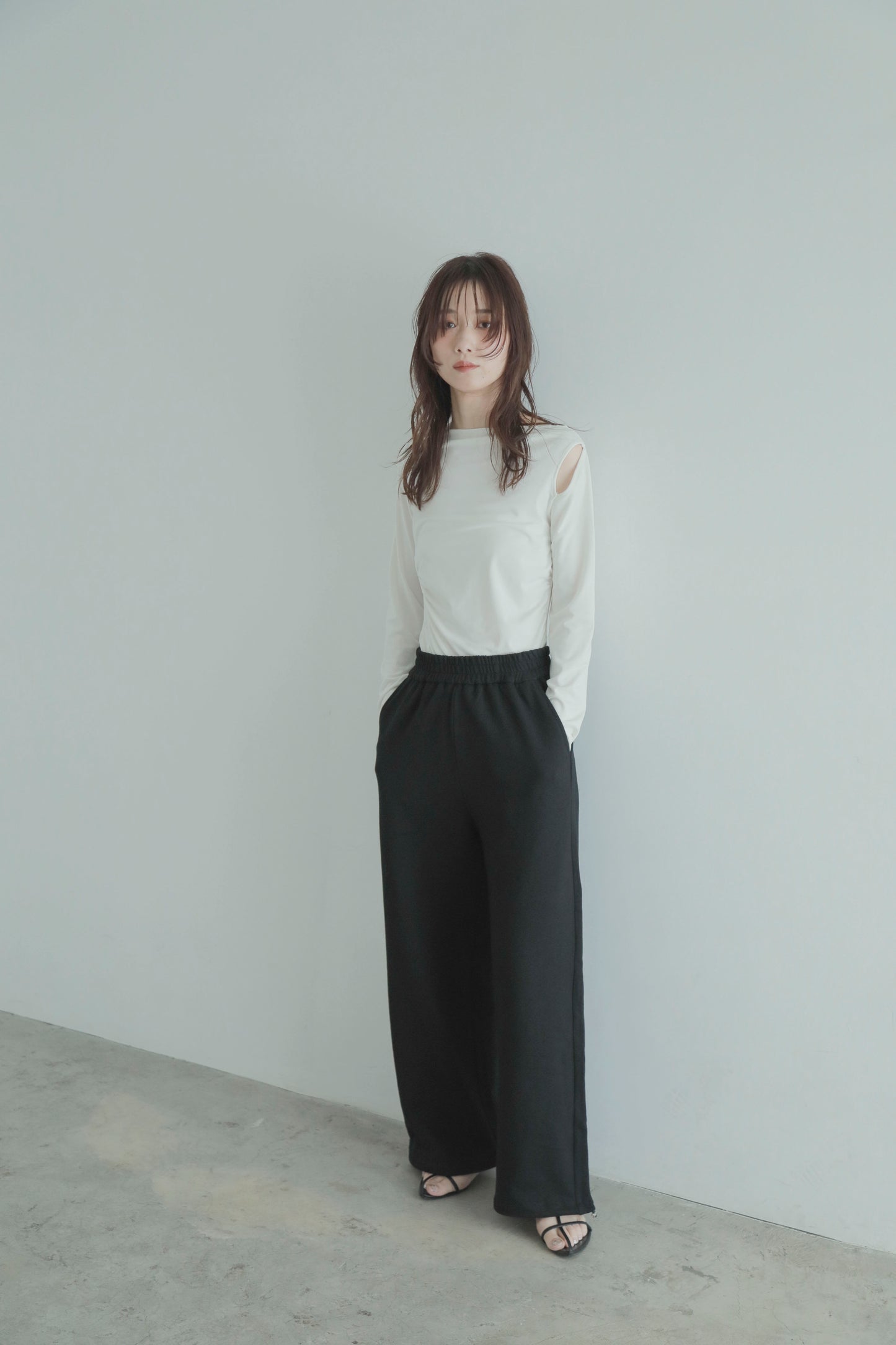 2wayshoulder slit tops