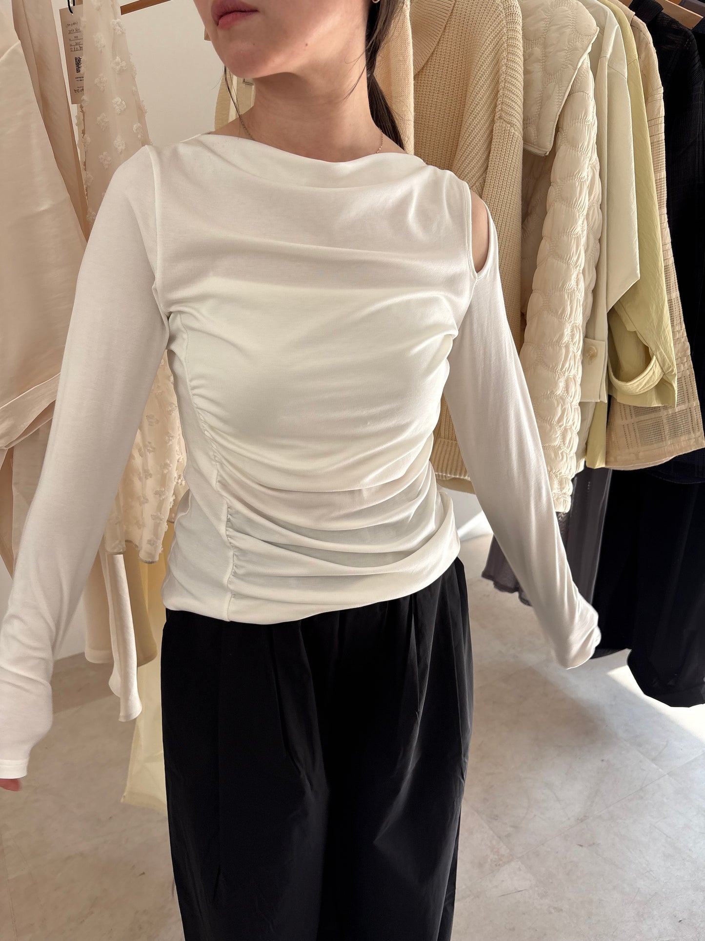 2wayshoulder slit tops