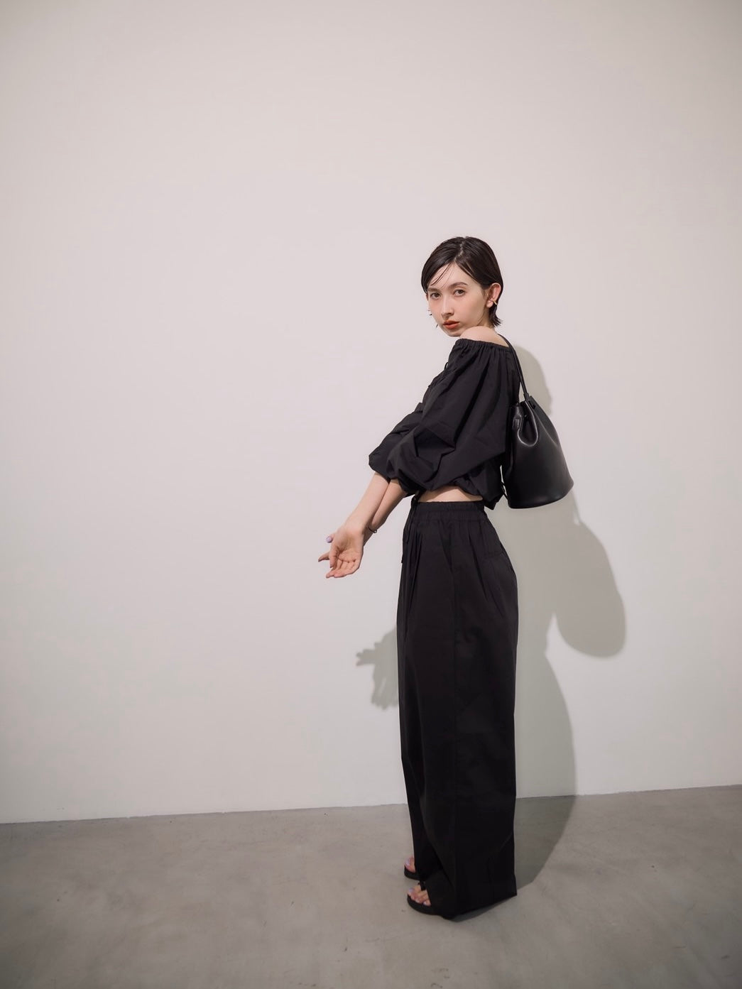 barrel leg pants　　