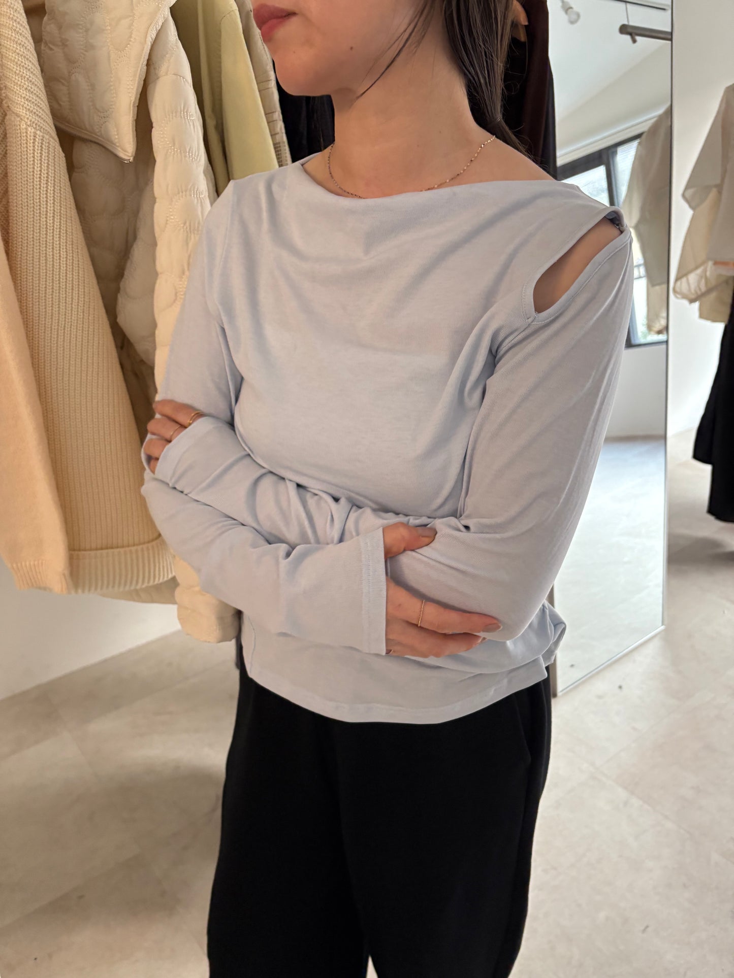 2wayshoulder slit tops