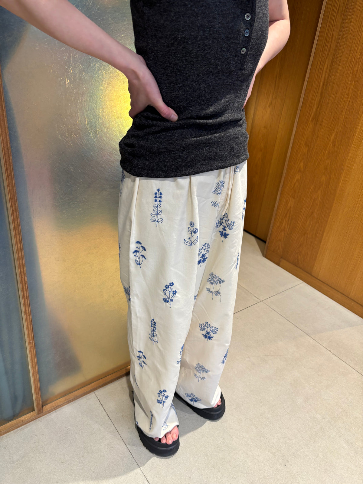 embroidery flower pants　　　　