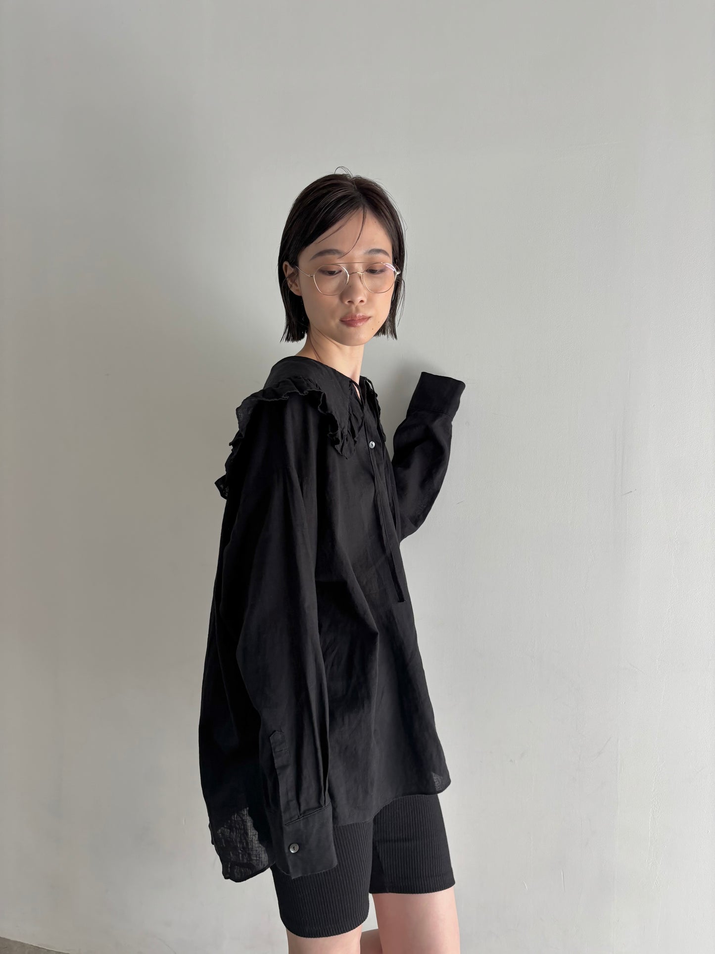 【再販】frill collar blouse