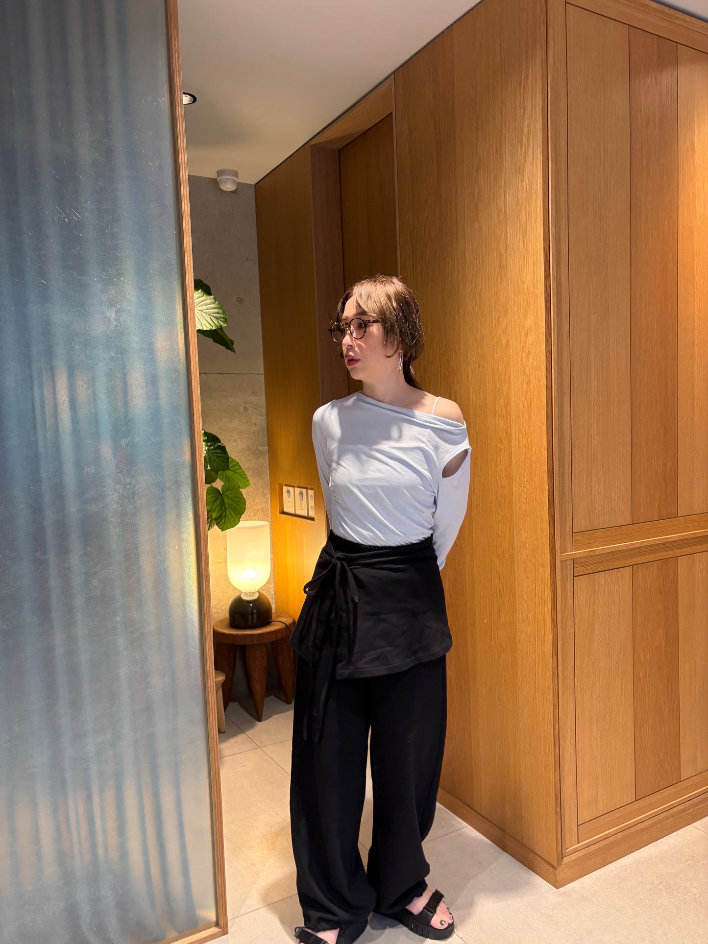2wayshoulder slit tops