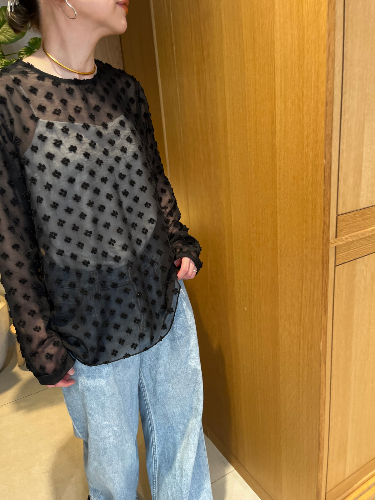 see-through  jaguard blouse　