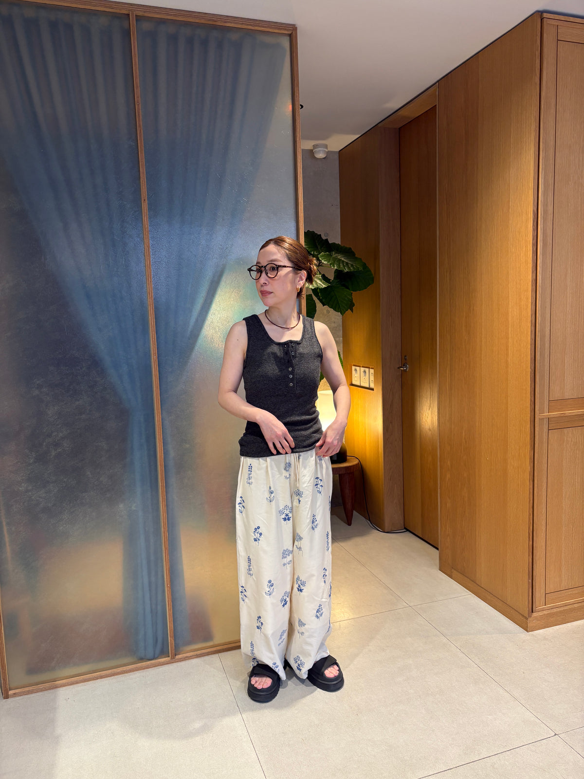 embroidery flower pants　　　　