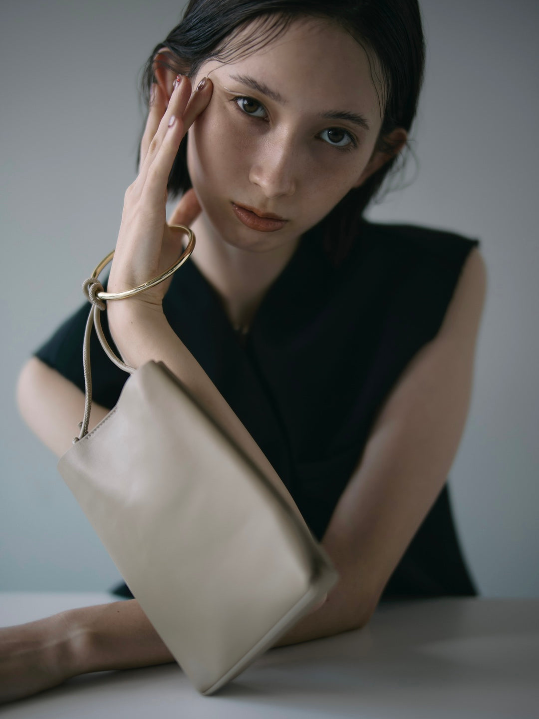 hholic エイチホリック 完売 チュールトップス 新品未使用 ブラック